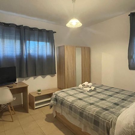 Semi-Basement 250M From Sea, Nea Chili Lejlighed Alexandroupoli Eksteriør billede