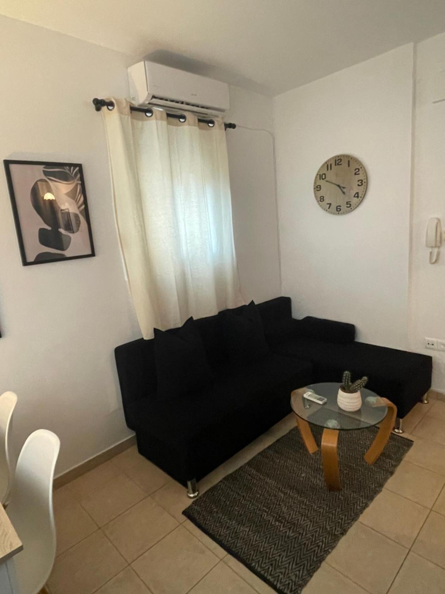 Semi-Basement 250M From Sea, Nea Chili Lejlighed Alexandroupoli Eksteriør billede