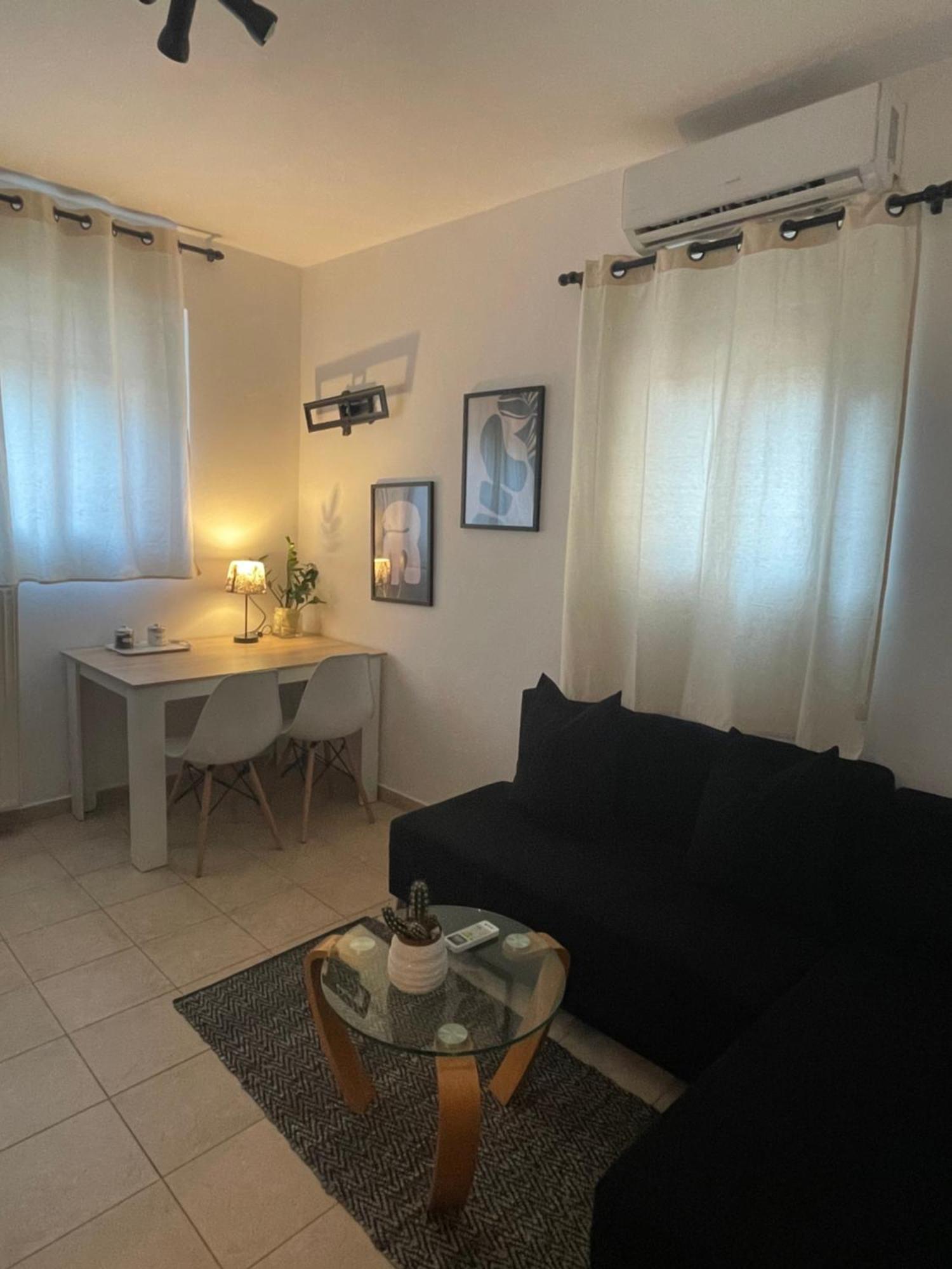 Semi-Basement 250M From Sea, Nea Chili Lejlighed Alexandroupoli Eksteriør billede